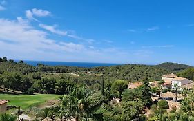 HAMEAU DES AMANDIERS - vue mer, golf et vignes