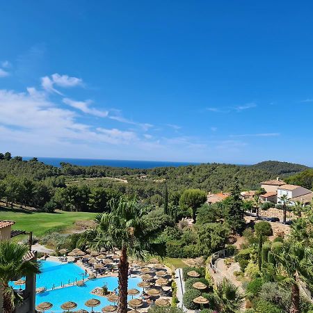 Appartement HAMEAU DES AMANDIERS - vue mer, golf et vignes à Saint-Cyr-sur-Mer Extérieur photo