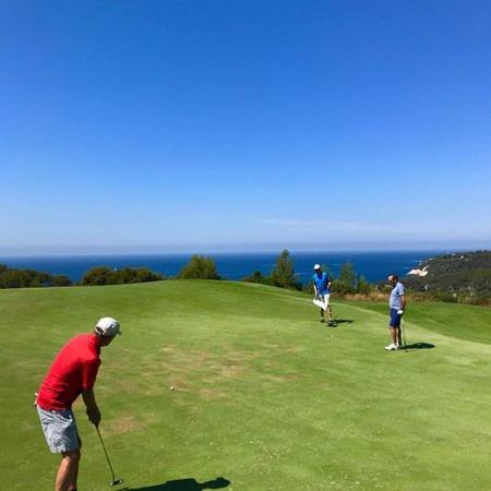Appartement HAMEAU DES AMANDIERS - vue mer, golf et vignes à Saint-Cyr-sur-Mer Extérieur photo